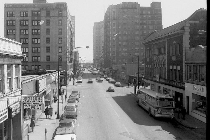 Chicago street scenes, 1970s