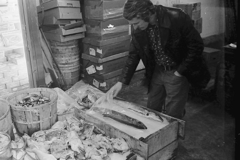 Fulton fish market, Chicago, 1972