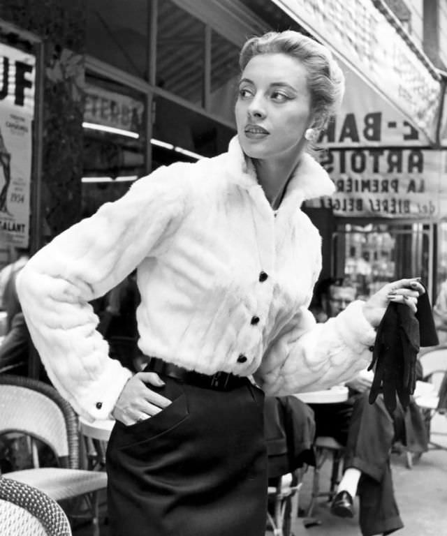 Marie-Therese in Balmain's white ermine blouse, photo by Regina Relang, Paris, 1954