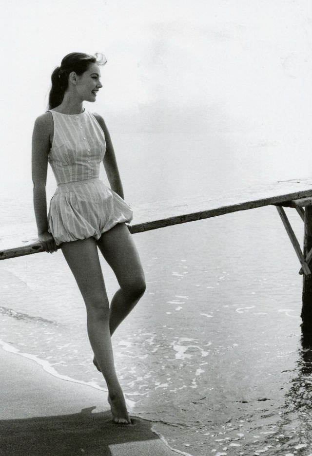 Joan Whelan in beachwear by Bessie Becker, photo by Regina Relang, Ischia, Italy, 1956