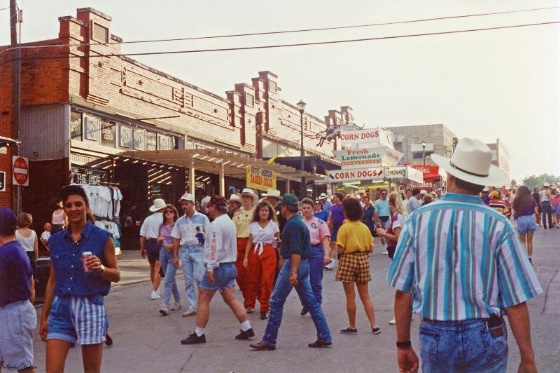 Crowd on Exchange Avenue, Chisholm Trail Roundup, Ft. Worth Stockyards, June 1993