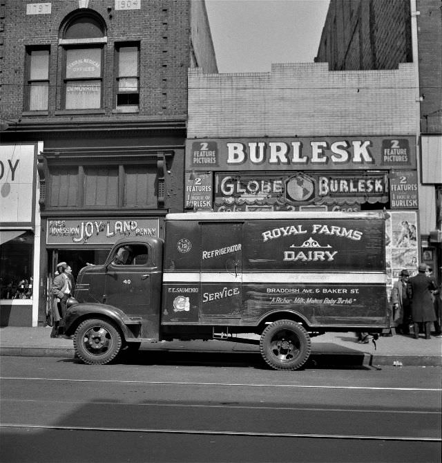 A street scene in Baltimore, Maryland, April 1943