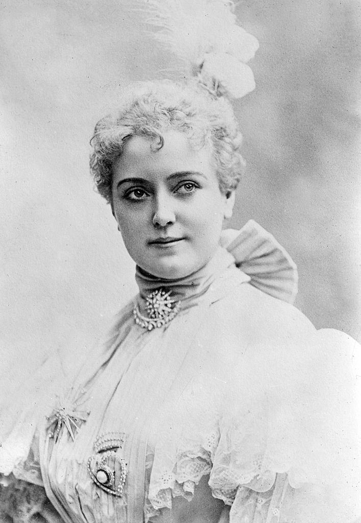 Lillian Russell, 1890s.