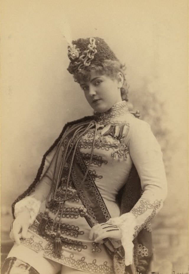 Lillian Russell: Life Story and Glamorous Photos of the Actress and Singer Know for her Beauty Voice and Style