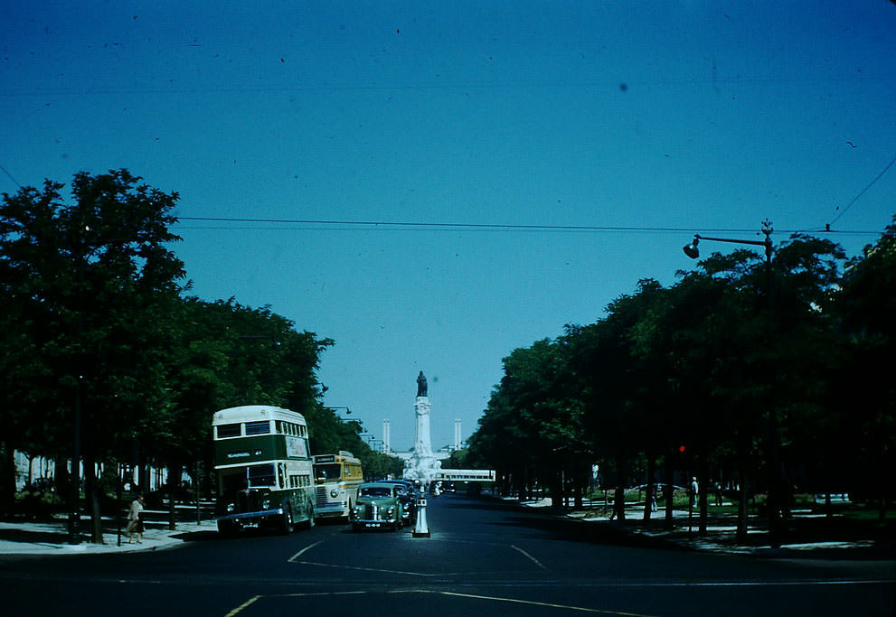 Avinido Liberty, Lisbon, 1950s.