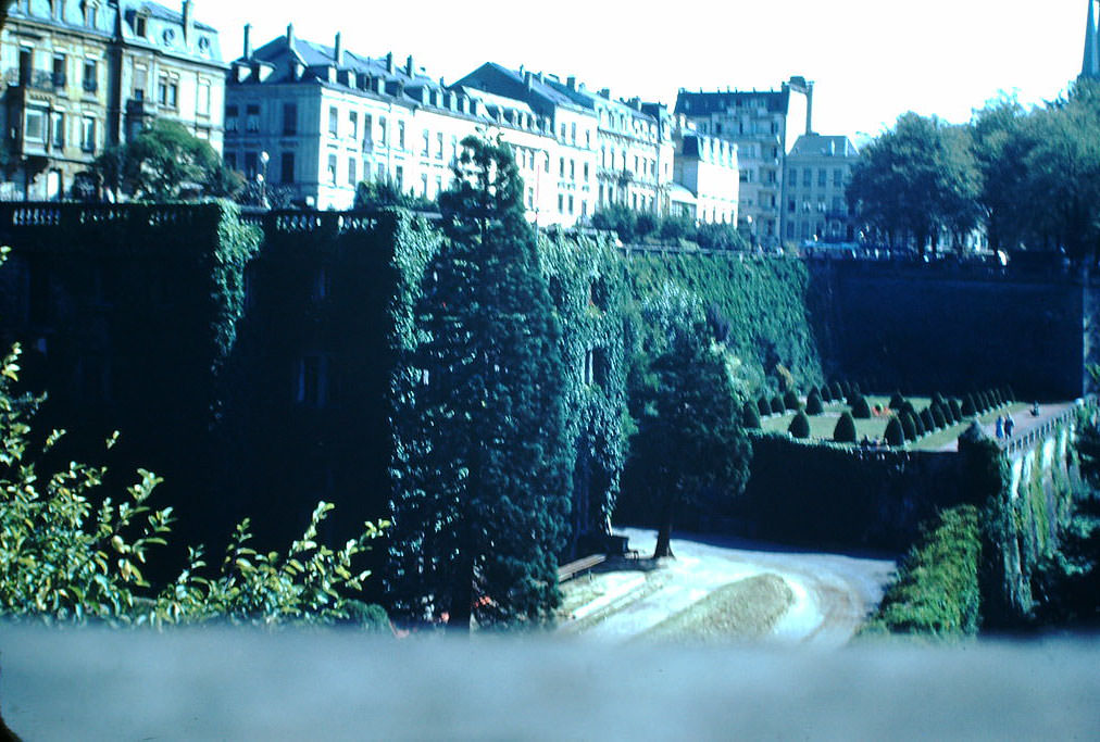 Park Wall and Apartments, Luxembourg, 1949.