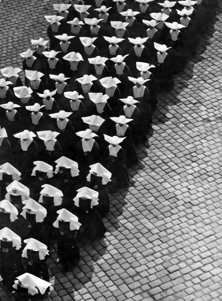 Procession, Ernö Vadas, Budapest, 1934