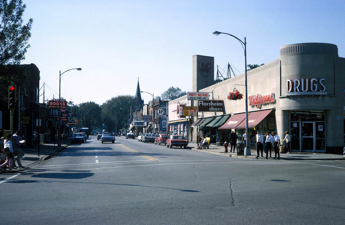 Business district, Lincoln Ave., South from Oakton Street, Skokie, Ill. 1964