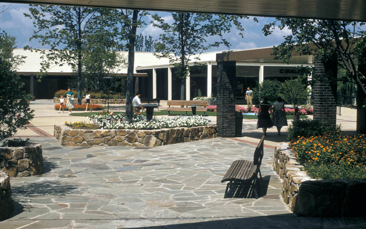 Old Orchard shopping center, Skokie, Ill.