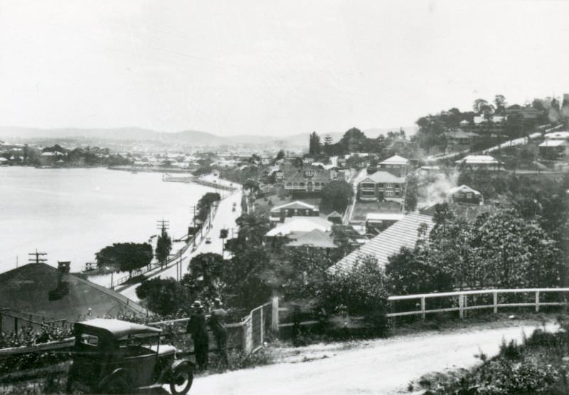 Hamilton Road and Brisbane River, November 1930