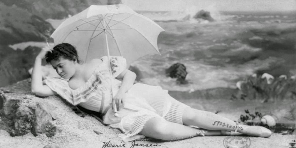 Fascinating Historical Photos of Swimwear Styles from the Victorian Era