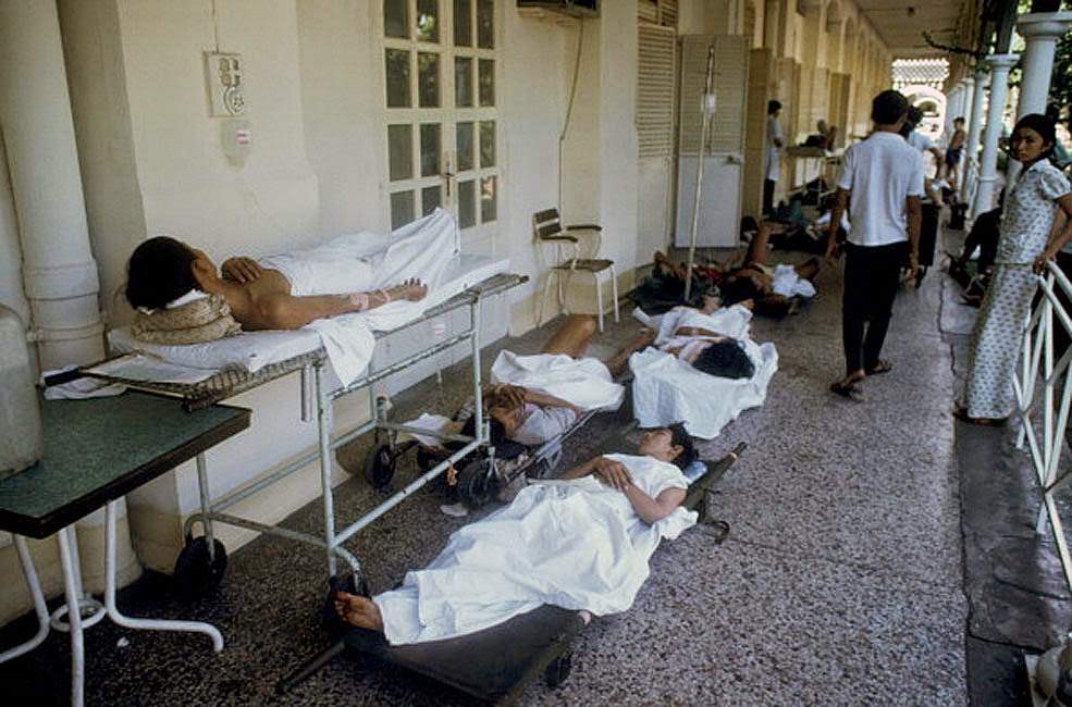 The wounded civilians at the hospital Grall.