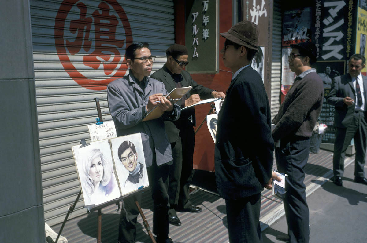 Stunning Vintage Photos capturing Life in Tokyo in 1972