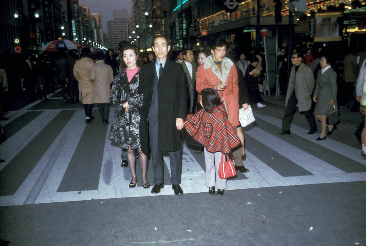 Stunning Vintage Photos capturing Life in Tokyo in 1972