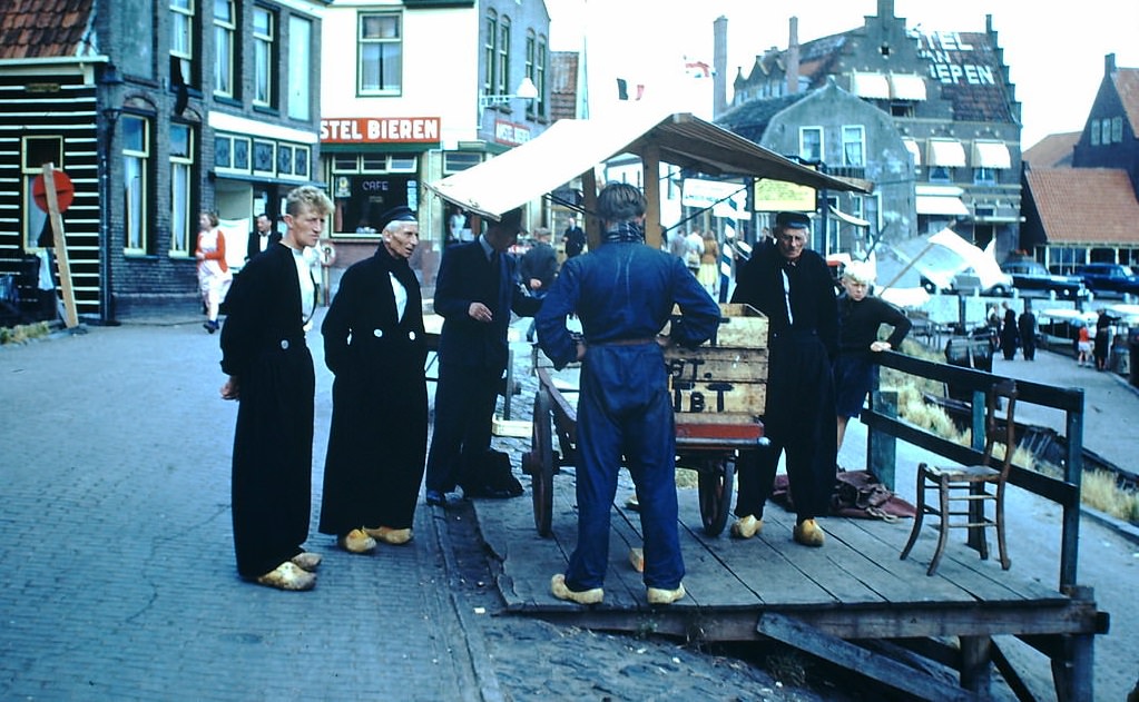 Stunning Historical Photos of the Netherlands in the 1940s
