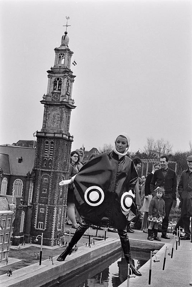 A Look Back at the 1960s Women Fashion in Amsterdam with Glamorous Vintage Photos