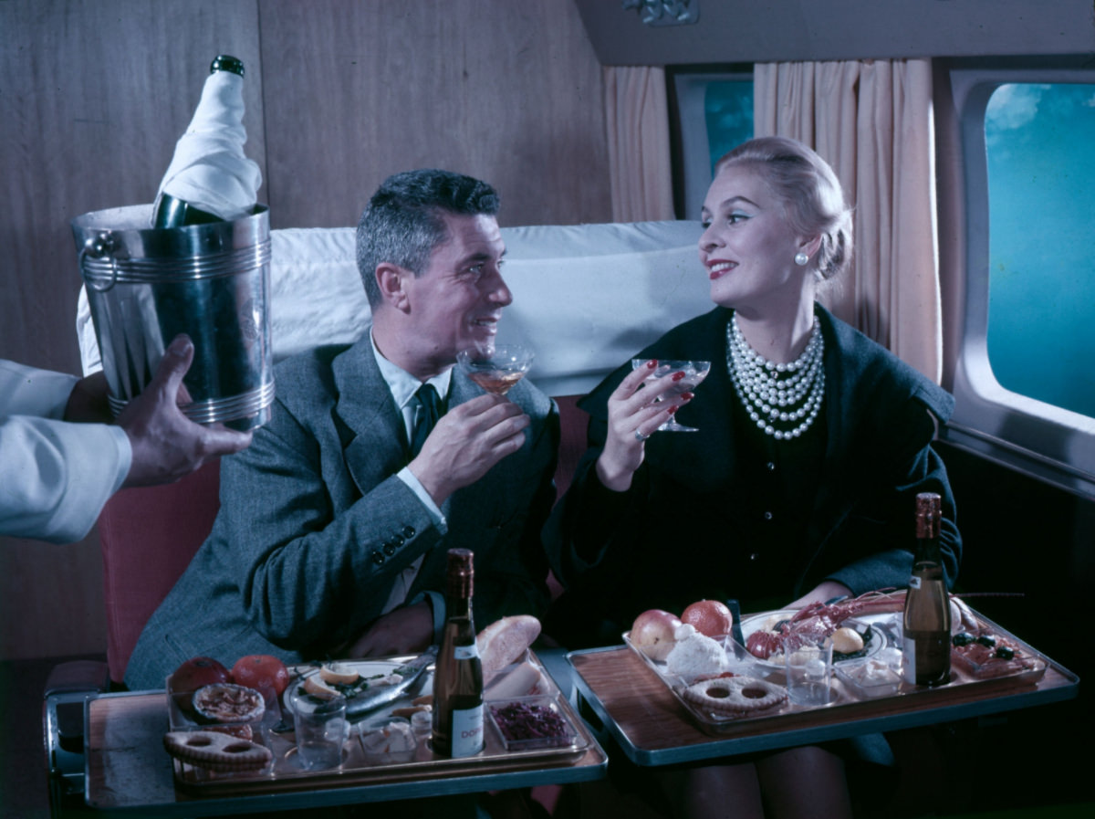 Breakfast in Bed: Vintage Photos of the First Class of Air France in the 1950s