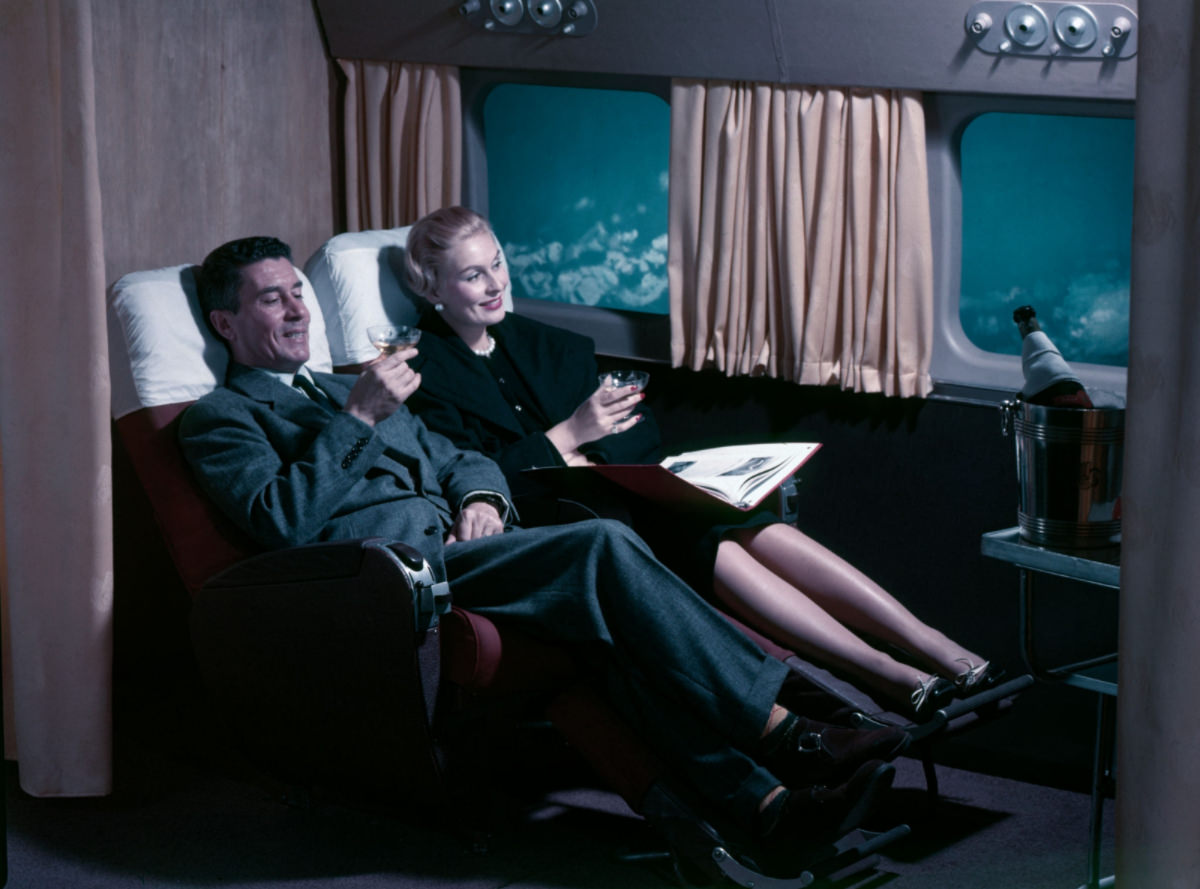 Breakfast in Bed: Vintage Photos of the First Class of Air France in the 1950s