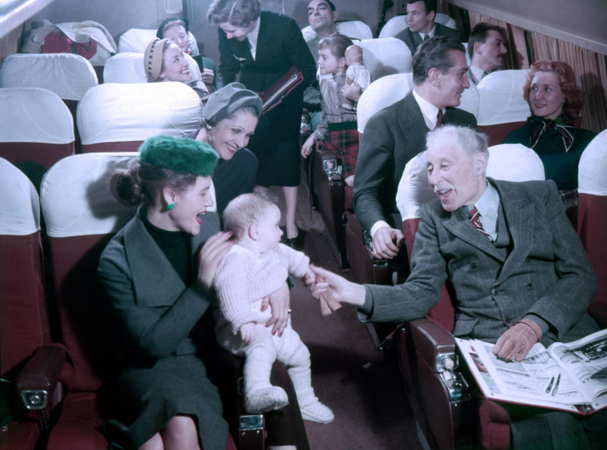 Breakfast in Bed: Vintage Photos of the First Class of Air France in the 1950s