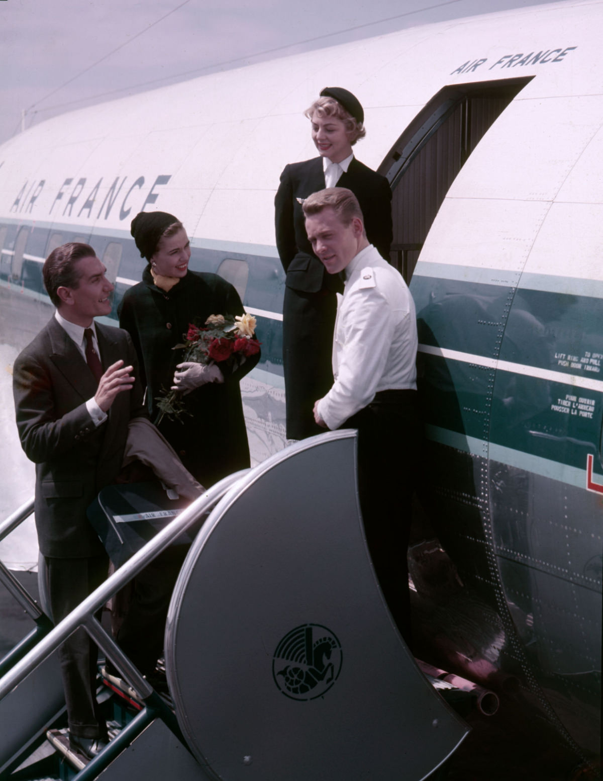 Breakfast in Bed: Vintage Photos of the First Class of Air France in the 1950s