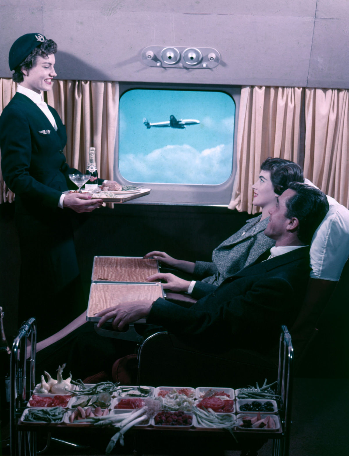 Breakfast in Bed: Vintage Photos of the First Class of Air France in the 1950s