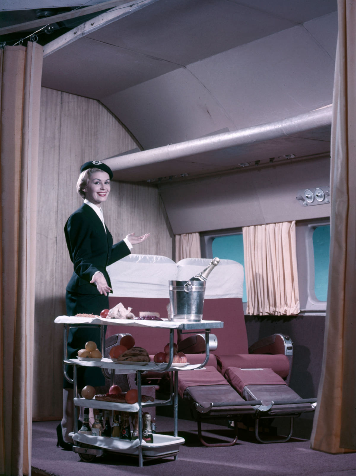 Breakfast in Bed: Vintage Photos of the First Class of Air France in the 1950s