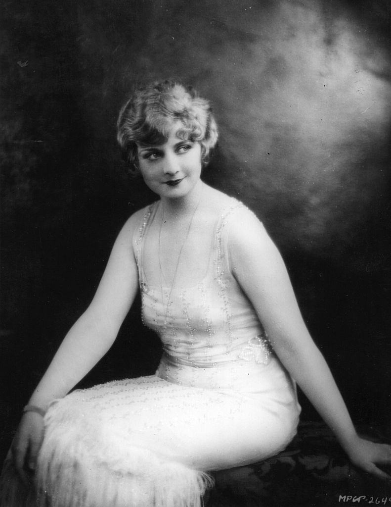 Alice Terry in MGM studio, 1921.