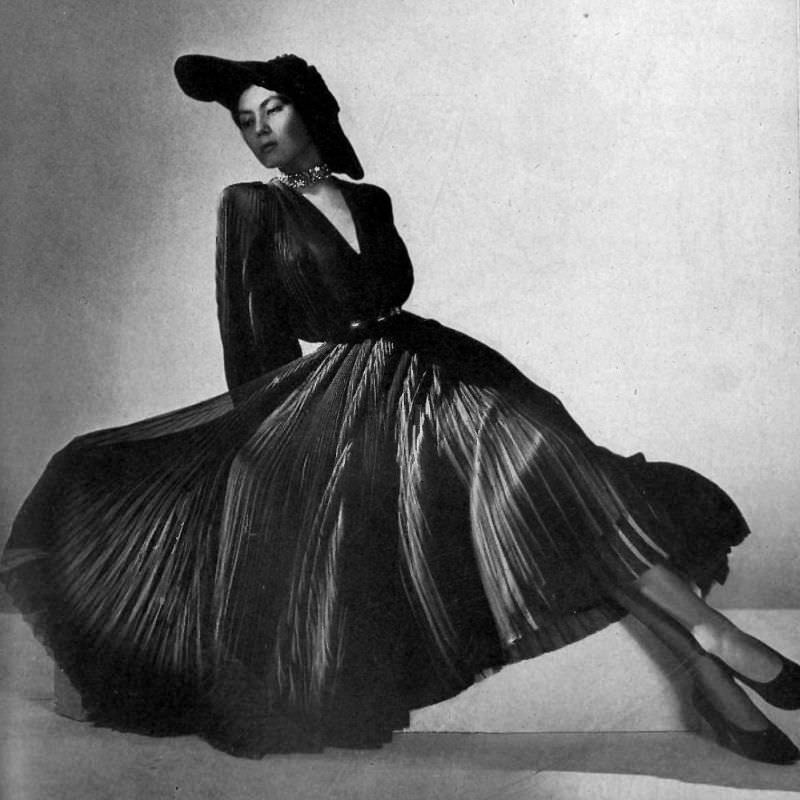 Alla in finely pleated mousseline dress by Christian Dior, 1947