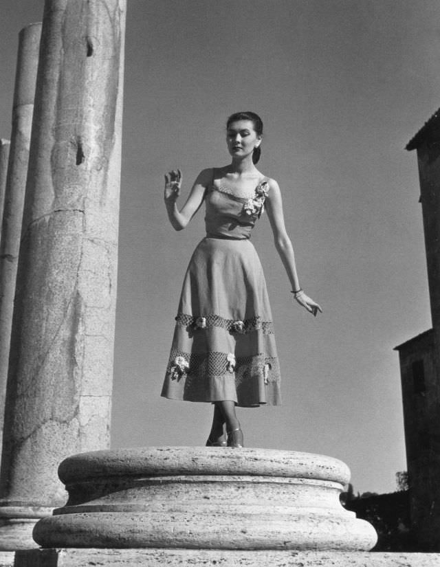 Alla posing in a dress by Fontana, photo by Regina Relang, Rome, 1949