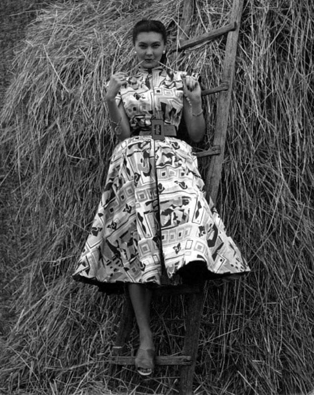Alla in summer print dress and belt by Italian designer Bellenghi, Italy, 1951