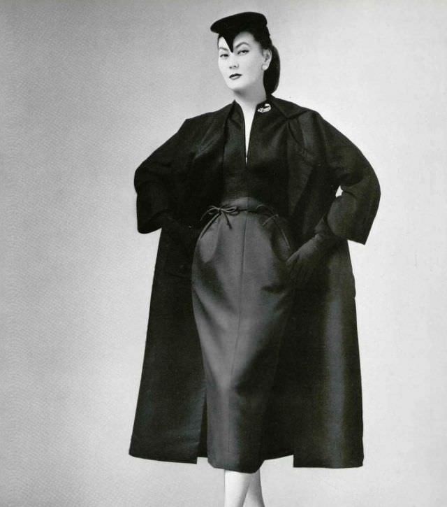 Alla in ensemble by Christian Dior, L'Officiel, 1953