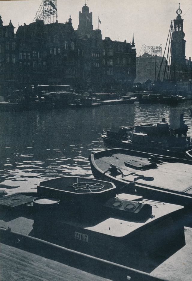 Amsterdam within Amstel, 1930s