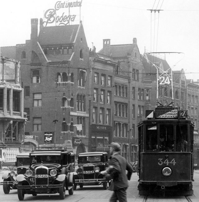 Amsterdam, 1933