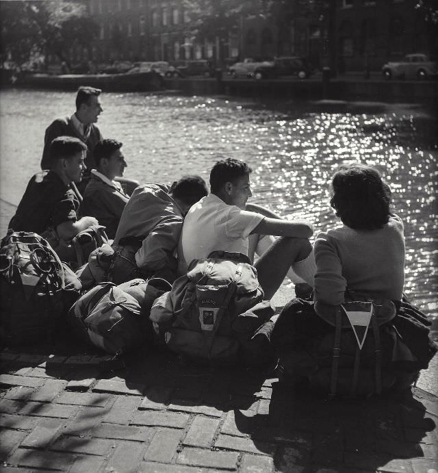 1950s Amsterdam: Spectacular Vintage Photos That Will Take Offer a Glimpse into Everyday Life by Kees Scherer