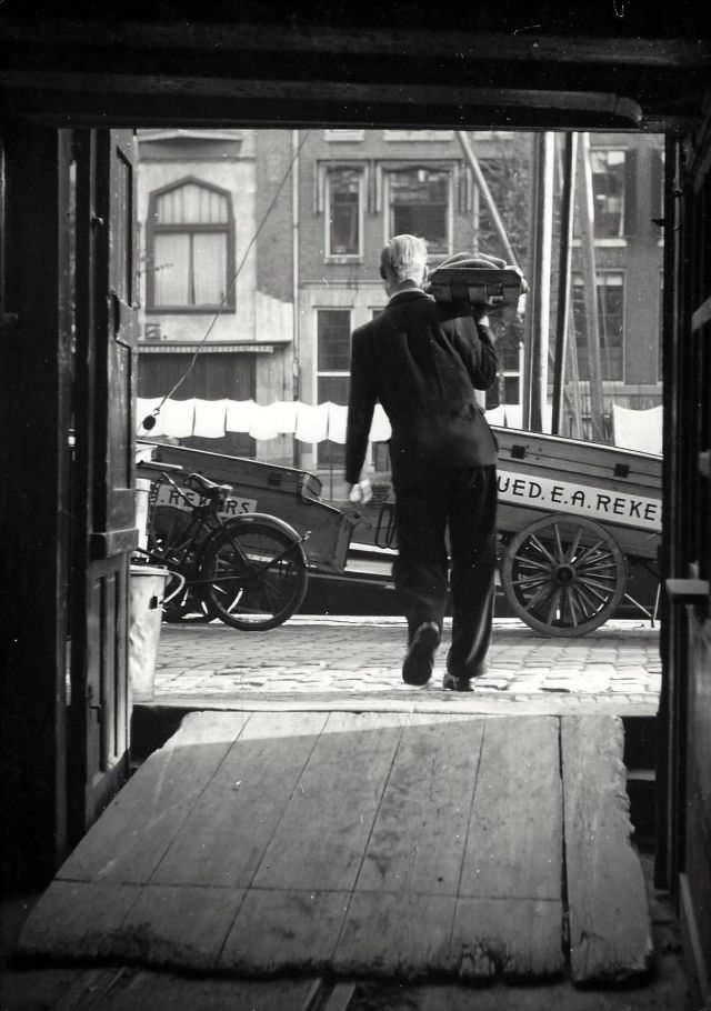 1950s Amsterdam: Spectacular Vintage Photos That Will Take Offer a Glimpse into Everyday Life by Kees Scherer