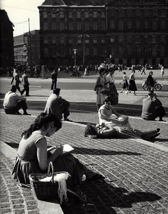 1950s Amsterdam: Spectacular Vintage Photos That Will Take Offer a Glimpse into Everyday Life by Kees Scherer