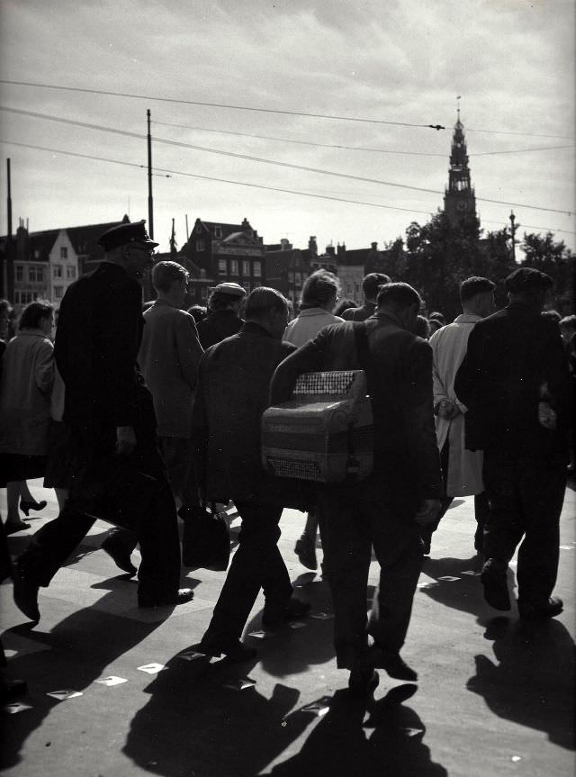 1950s Amsterdam: Spectacular Vintage Photos That Will Take Offer a Glimpse into Everyday Life by Kees Scherer