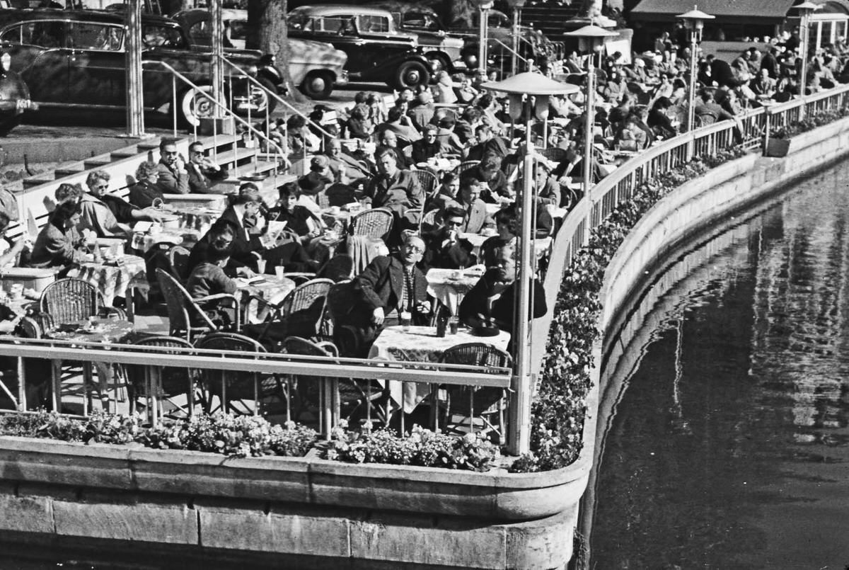 A noon in the Amsterdam Canal restaurant, 1958.