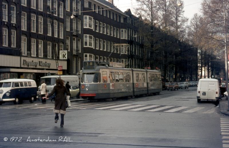 Running to get that tram, Bilderdijkstraat, Amsterdam, 1972