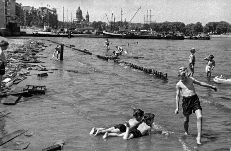 Amsterdam, 1964