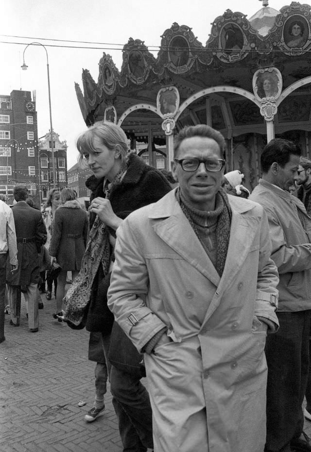 Amsterdam's Street Portraits: Stunning Black and White Photos of Amsterdammers from the 1970s