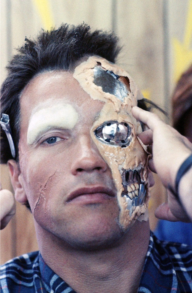 Stunning Behind-the-Scenes Photos from the Making of The Terminator, 1984