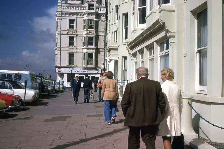 Seafront, Kings Road with the junction with Ship Street