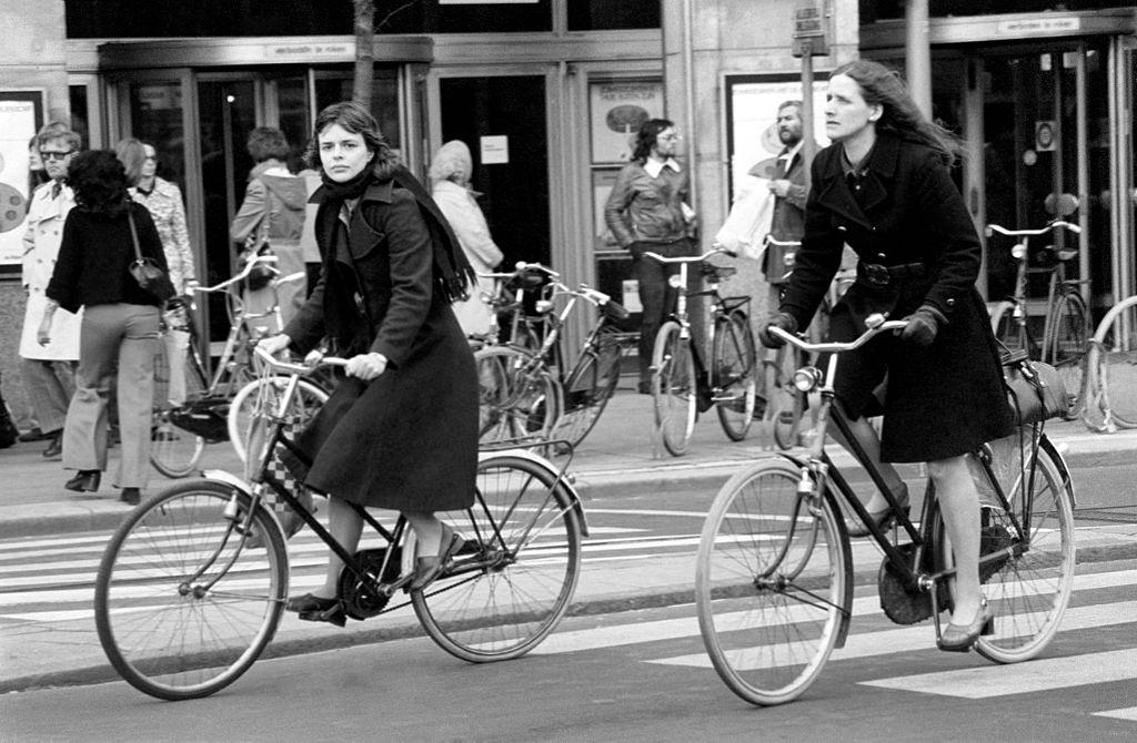 People getting around the town by bicycle in Amsterdam, 1975.