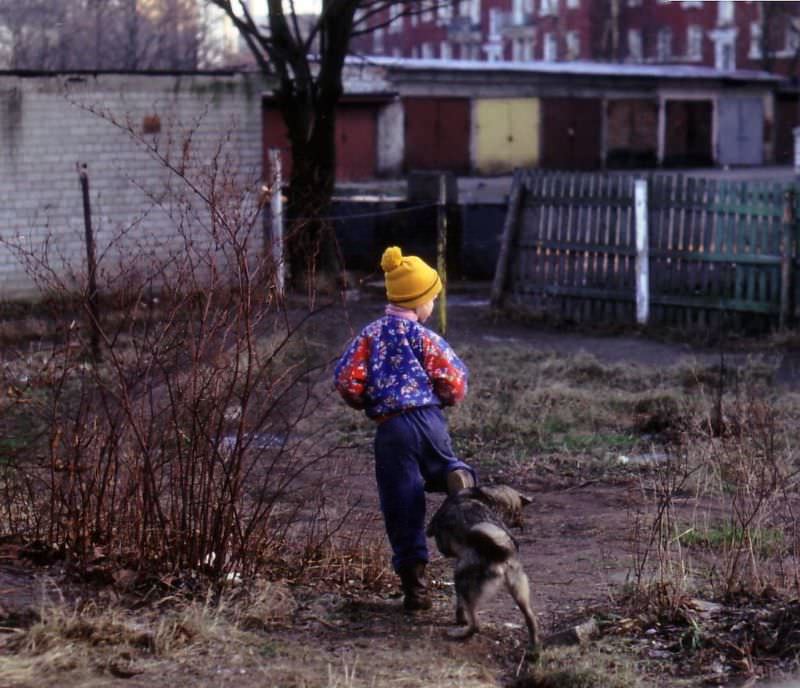 Tallinn child, December 1991