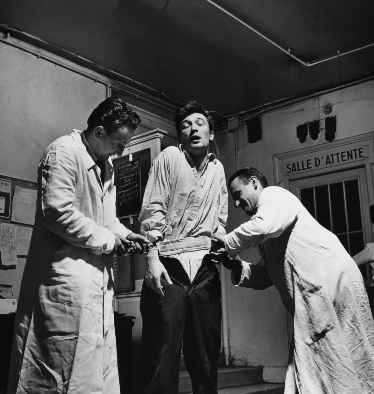 French Psychiatric Hospitals 1950s: Historical Photos that Depict the Life of Patients and Doctors