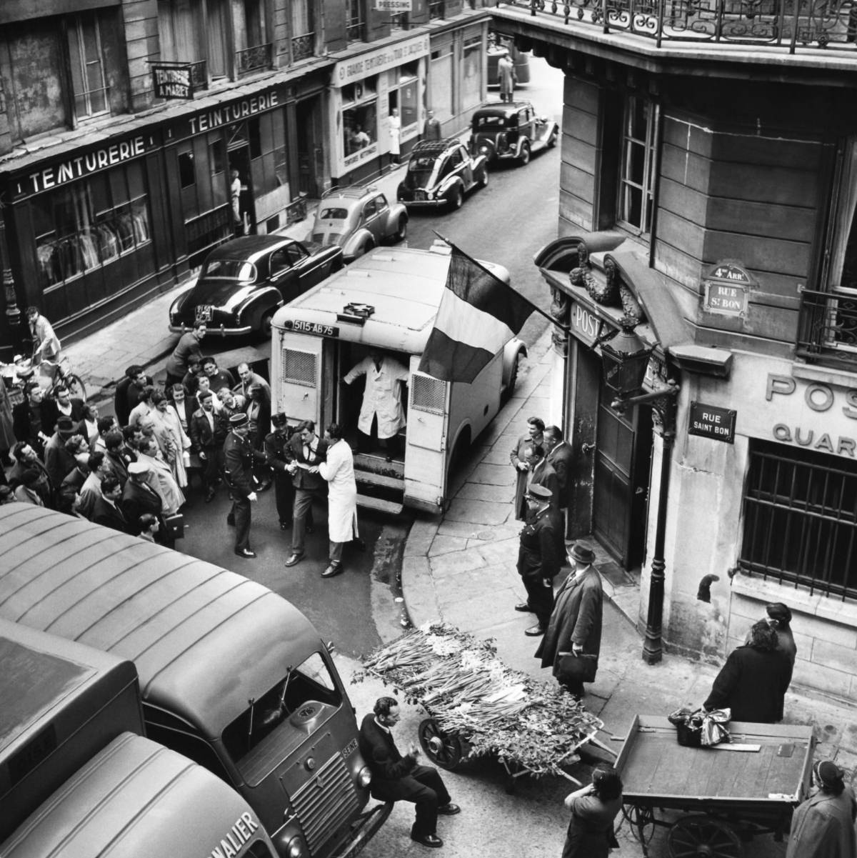 French Psychiatric Hospitals 1950s: Historical Photos that Depict the Life of Patients and Doctors