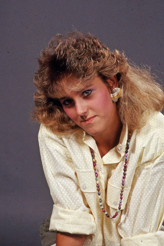 Stunning Photos of a Girl Posing in a Studio, 1987