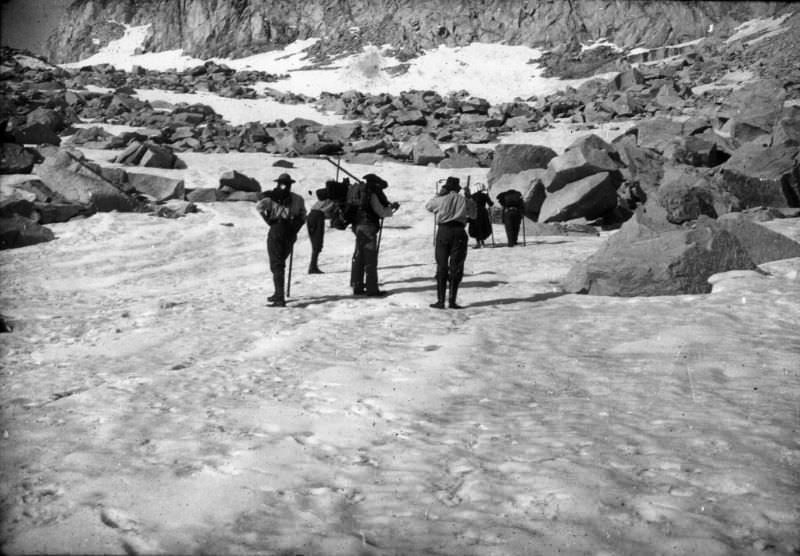 Group of hikers, Luchon, 1885