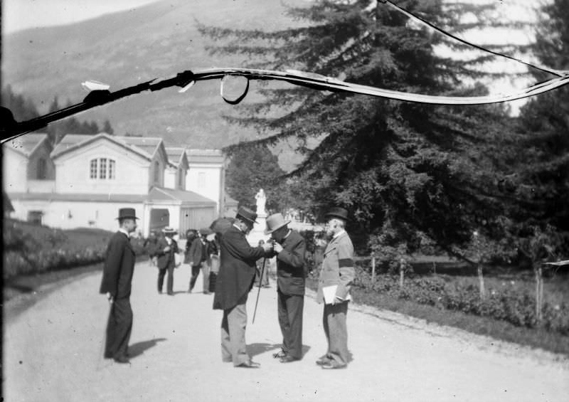 At Quinconces, Luchon, September 1897